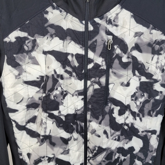Under Armour ColdGear Reactor Jacket - Black And White Pattern - Picture 2 of 11